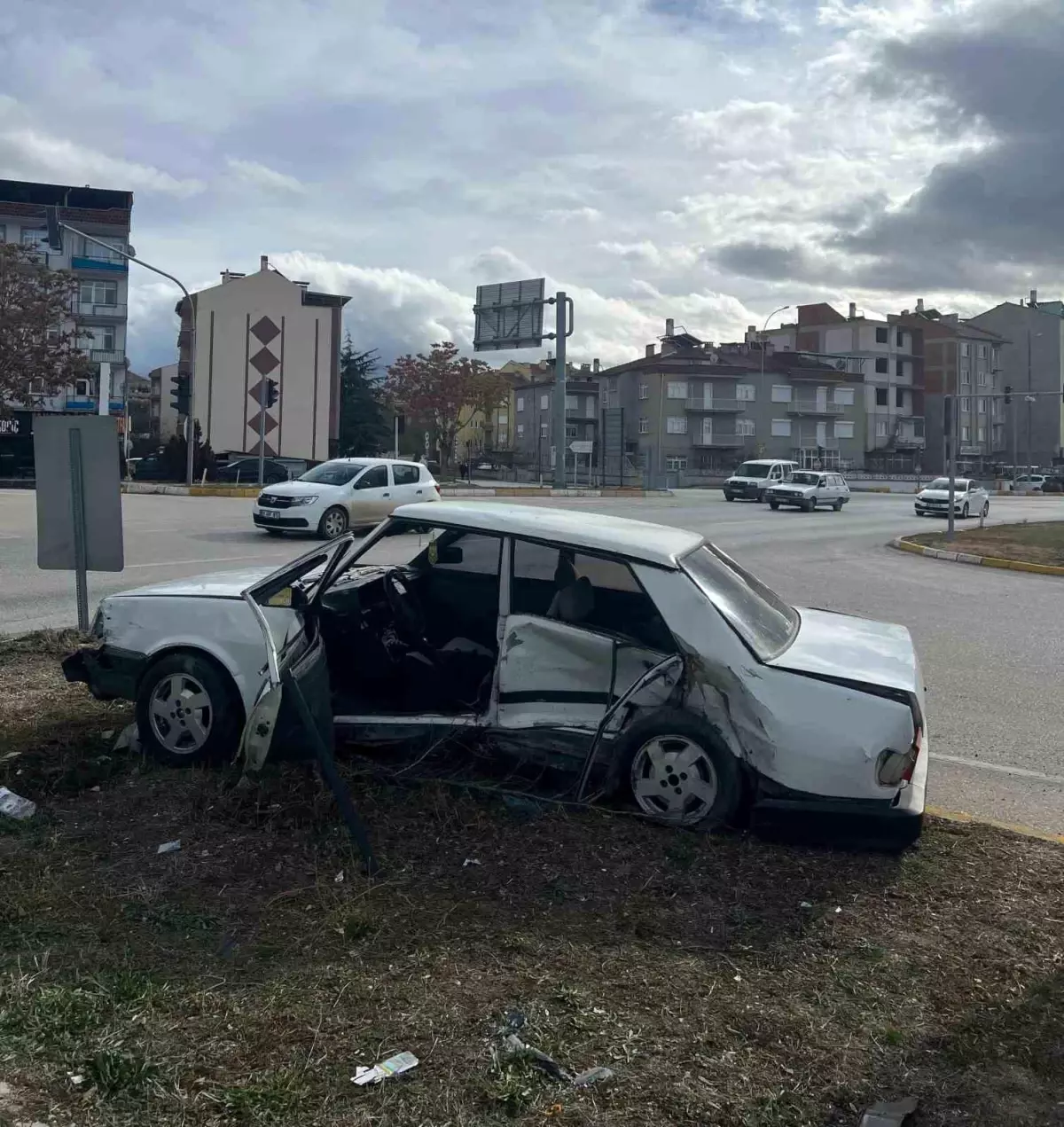 Afyonkarahisar’da Trafik Kazası: 3 Yaralı